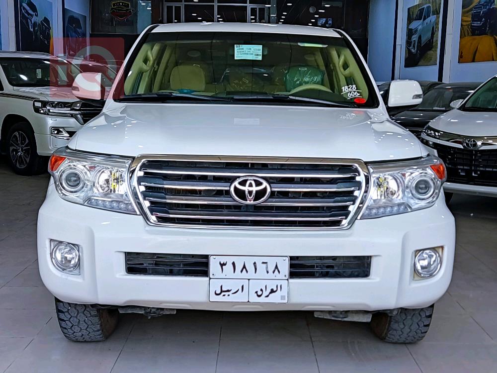 تويوتا لاندكروزر